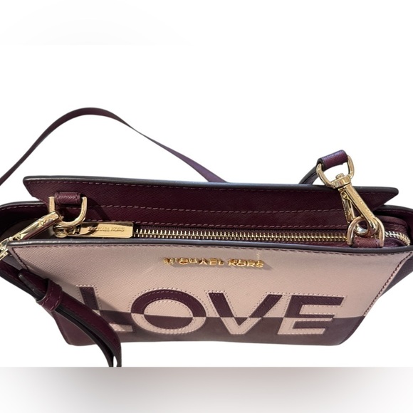 Michael Kors Selma Medium "LOVE"  Crossbody - Picture 3 of 9